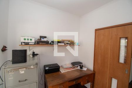 Casa à venda com 420m², 4 quartos e 4 vagasEscritório