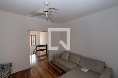 Casa à venda com 420m², 4 quartos e 4 vagasSala de TV