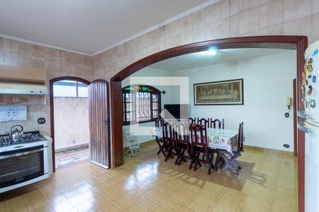 Casa à venda com 258m², 4 quartos e 10 vagasCozinha