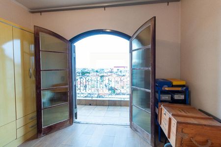 Casa à venda com 258m², 4 quartos e 10 vagasQuarto 2