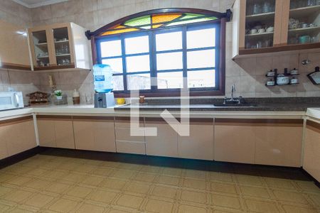 Casa à venda com 258m², 4 quartos e 10 vagasCozinha