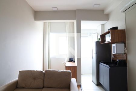 Sala de kitnet/studio para alugar com 1 quarto, 34m² em Santa Cecília, São Paulo