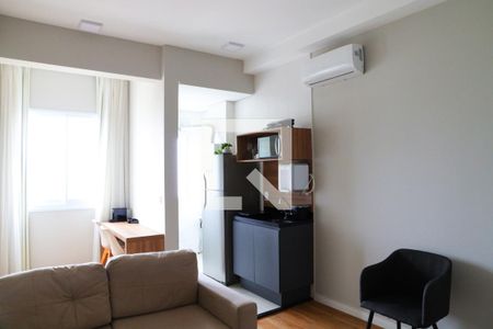 Sala de kitnet/studio para alugar com 1 quarto, 34m² em Santa Cecília, São Paulo