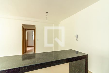 Apartamento para alugar com 61m², 2 quartos e 2 vagas Apartamento para alugar com 61m², 2 quartos e 2 vagasCozinha