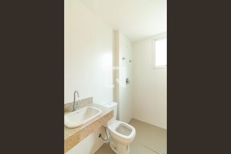 Apartamento para alugar com 61m², 2 quartos e 2 vagas Apartamento para alugar com 61m², 2 quartos e 2 vagasBanheiro