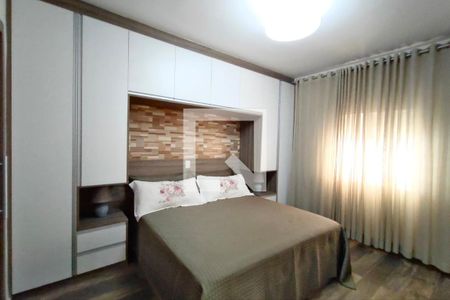 Casa à venda com 200m², 3 quartos e 3 vagas Casa à venda com 200m², 3 quartos e 3 vagasQuarto suíte