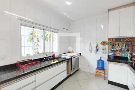 Casa à venda com 200m², 3 quartos e 3 vagas Casa à venda com 200m², 3 quartos e 3 vagasCozinha