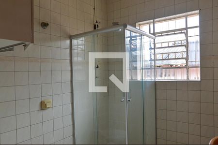 Casa à venda com 250m², 2 quartos e 2 vagas Casa à venda com 250m², 2 quartos e 2 vagasBanheiro