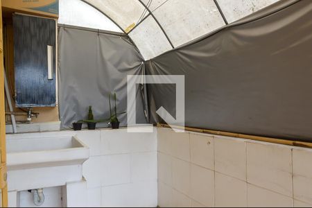 Casa à venda com 250m², 2 quartos e 2 vagas Casa à venda com 250m², 2 quartos e 2 vagasÁrea de Serviço