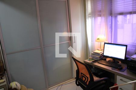 Apartamento à venda com 300m², 4 quartos e 3 vagasEscritório