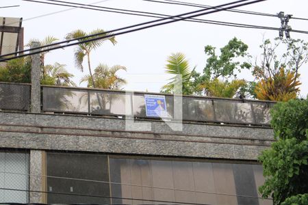 Apartamento à venda com 300m², 4 quartos e 3 vagasplaquinha instalada no imóvel