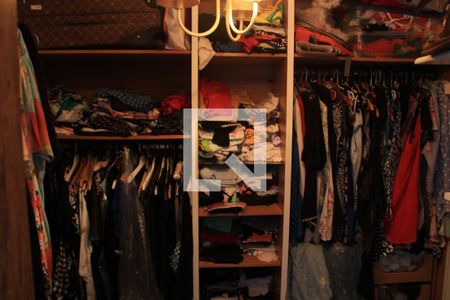 Apartamento à venda com 300m², 4 quartos e 3 vagasCloset da suíte 2