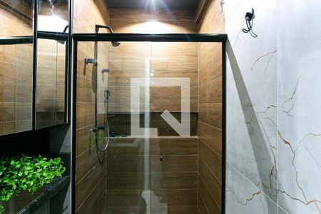 Apartamento para alugar com 45m², 1 quarto e sem vagaBanheiro - Box e Chuveiro