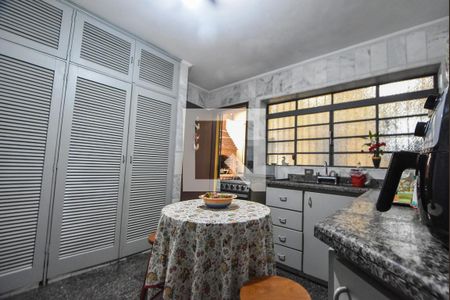 Casa para alugar com 185m², 3 quartos e 1 vagaCozinha