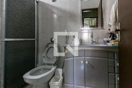 Casa à venda com 600m², 5 quartos e 4 vagas Casa à venda com 600m², 5 quartos e 4 vagasBanheiro Social 2