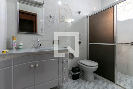 Casa à venda com 600m², 5 quartos e 4 vagas Casa à venda com 600m², 5 quartos e 4 vagasBanheiro Social