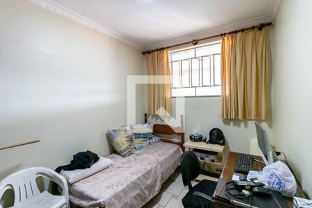 Casa à venda com 600m², 5 quartos e 4 vagas Casa à venda com 600m², 5 quartos e 4 vagasQuarto 5