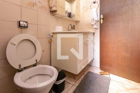 Casa à venda com 600m², 5 quartos e 4 vagas Casa à venda com 600m², 5 quartos e 4 vagasBanheiro da Suíte