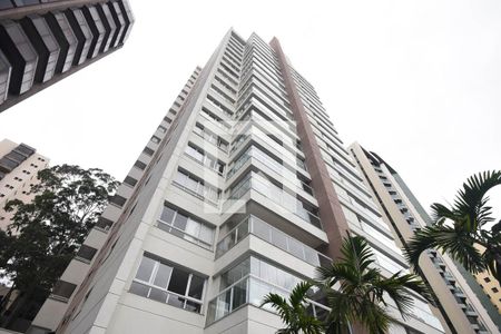 Apartamento à venda com 184m², 3 quartos e 3 vagas Apartamento à venda com 184m², 3 quartos e 3 vagasFachada