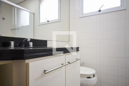 Apartamento à venda com 184m², 3 quartos e 3 vagas Apartamento à venda com 184m², 3 quartos e 3 vagasBanheiro suíte 2