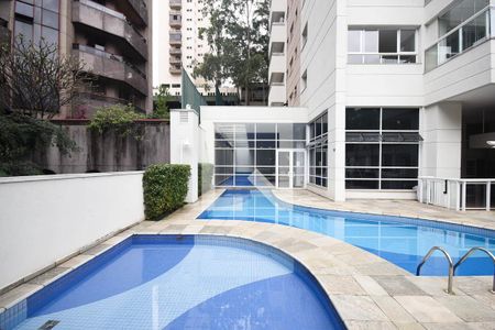 Apartamento à venda com 184m², 3 quartos e 3 vagas Apartamento à venda com 184m², 3 quartos e 3 vagasPiscina 1