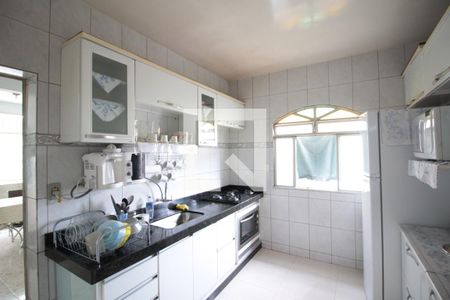 Casa à venda com 238m², 4 quartos e 11 vagasCozinha