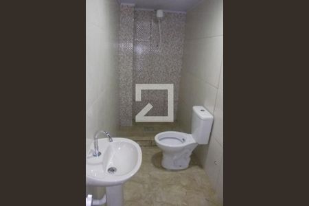 Banheiro de casa para alugar com 1 quarto, 54m² em Pilares, Rio de Janeiro