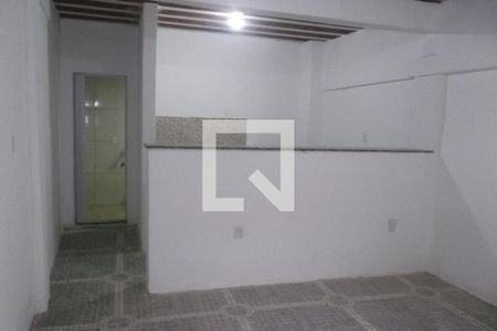 Sala de casa para alugar com 1 quarto, 54m² em Pilares, Rio de Janeiro