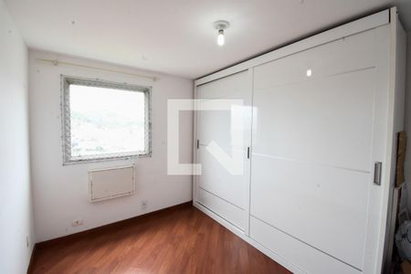 Apartamento à venda com 77m², 3 quartos e 1 vagaQuarto 2
