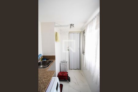 Apartamento à venda com 77m², 3 quartos e 1 vagaÁrea de Serviço
