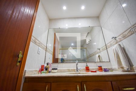 Apartamento à venda com 77m², 3 quartos e 1 vagaBanheiro 
