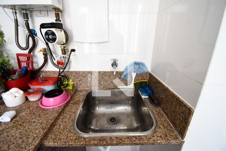 Apartamento à venda com 77m², 3 quartos e 1 vagaÁrea de Serviço