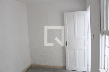 Casa à venda com 240m², 2 quartos e 2 vagasQuarto de Serviço