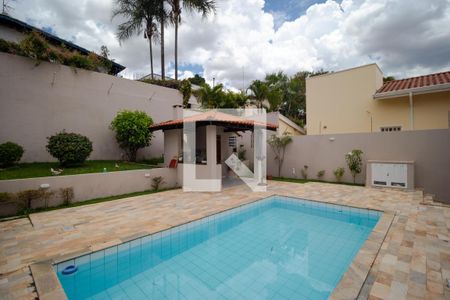 Casa à venda com 180m², 3 quartos e 5 vagasPiscina