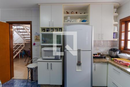 Casa à venda com 180m², 3 quartos e 5 vagasCozinha 01