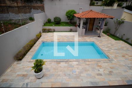 Casa à venda com 180m², 3 quartos e 5 vagasPiscina
