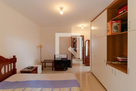 Casa à venda com 180m², 3 quartos e 5 vagasSuíte