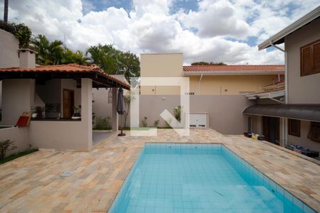 Casa à venda com 180m², 3 quartos e 5 vagasPiscina