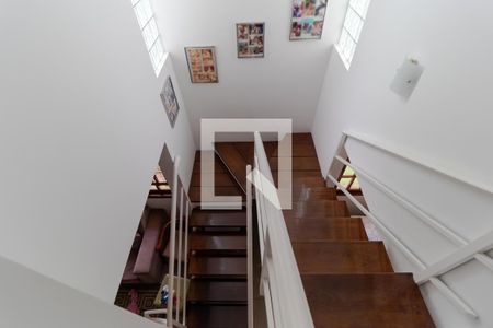 Casa à venda com 180m², 3 quartos e 5 vagasEscada