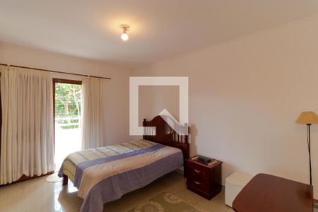 Casa à venda com 180m², 3 quartos e 5 vagasSuíte