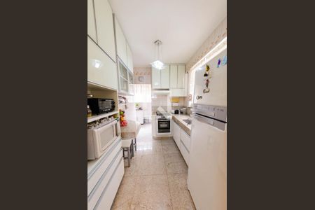 Apartamento à venda com 170m², 3 quartos e 2 vagas Apartamento à venda com 170m², 3 quartos e 2 vagasCozinha