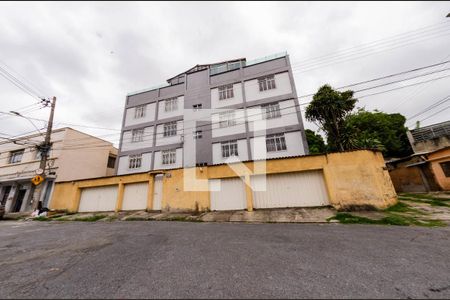 Apartamento à venda com 170m², 3 quartos e 2 vagas Apartamento à venda com 170m², 3 quartos e 2 vagasFachada