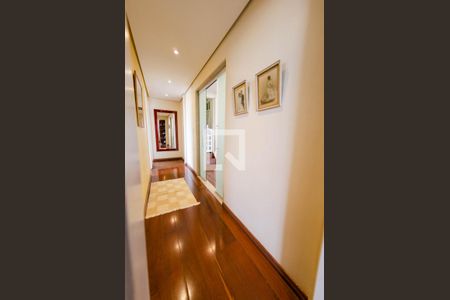 Apartamento à venda com 170m², 3 quartos e 2 vagas Apartamento à venda com 170m², 3 quartos e 2 vagasCorredor