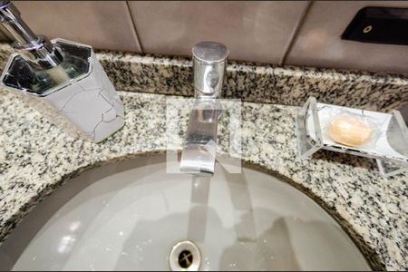 Apartamento à venda com 170m², 3 quartos e 2 vagas Apartamento à venda com 170m², 3 quartos e 2 vagasBanheiro