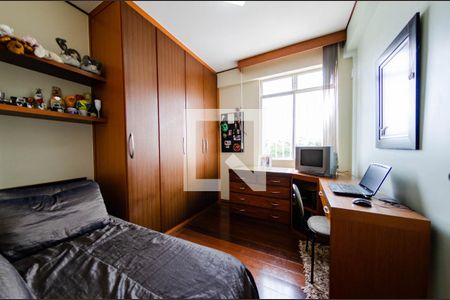 Apartamento à venda com 170m², 3 quartos e 2 vagas Apartamento à venda com 170m², 3 quartos e 2 vagasQuarto 2