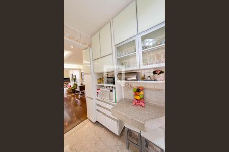 Apartamento à venda com 170m², 3 quartos e 2 vagas Apartamento à venda com 170m², 3 quartos e 2 vagasCozinha