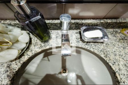 Apartamento à venda com 170m², 3 quartos e 2 vagas Apartamento à venda com 170m², 3 quartos e 2 vagasBanheiro suíte