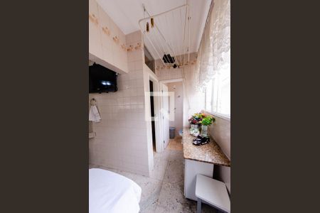 Apartamento à venda com 170m², 3 quartos e 2 vagas Apartamento à venda com 170m², 3 quartos e 2 vagasÁrea de serviço