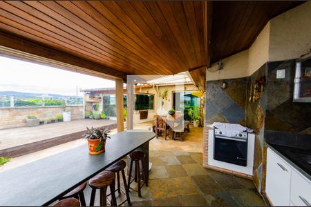 Apartamento à venda com 170m², 3 quartos e 2 vagas Apartamento à venda com 170m², 3 quartos e 2 vagasChurrasqueira