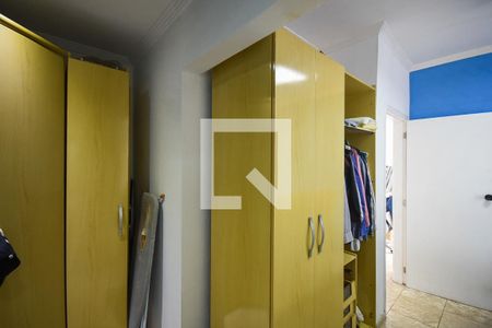 Apartamento à venda com 76m², 1 quarto e 2 vagas Apartamento à venda com 76m², 1 quarto e 2 vagasArmário da suíte